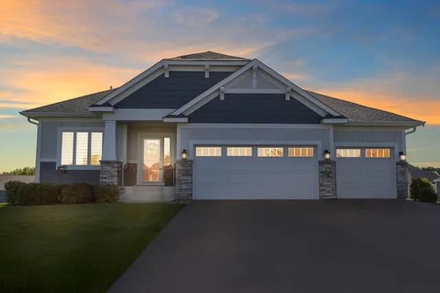 $615,000 | 10706 28th Court Northeast, St. Michael, MN 55376