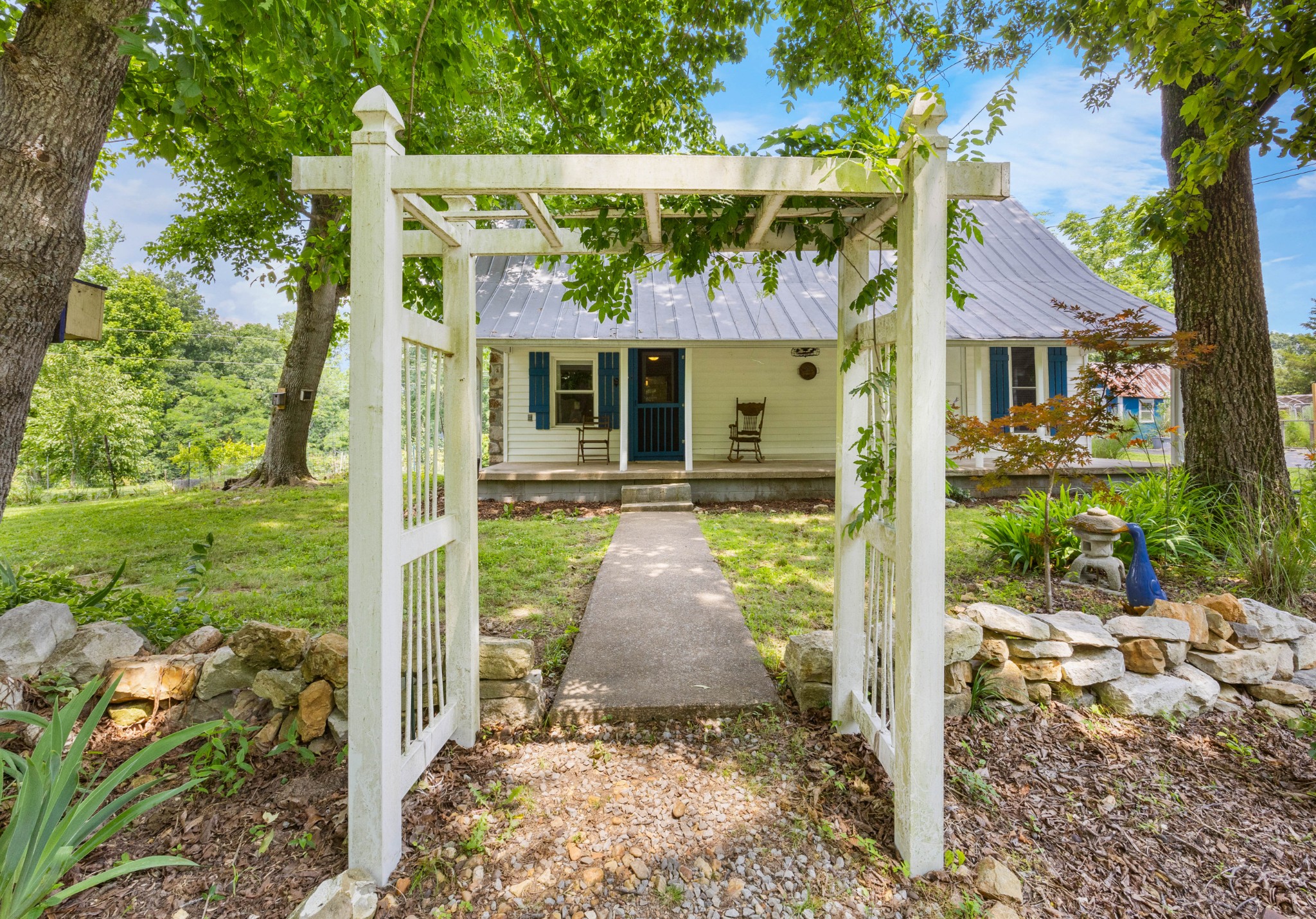 379 Gunson Ridge Road Cumberland City, TN 37050 - Photo 3 of 26 Gallery Image 3