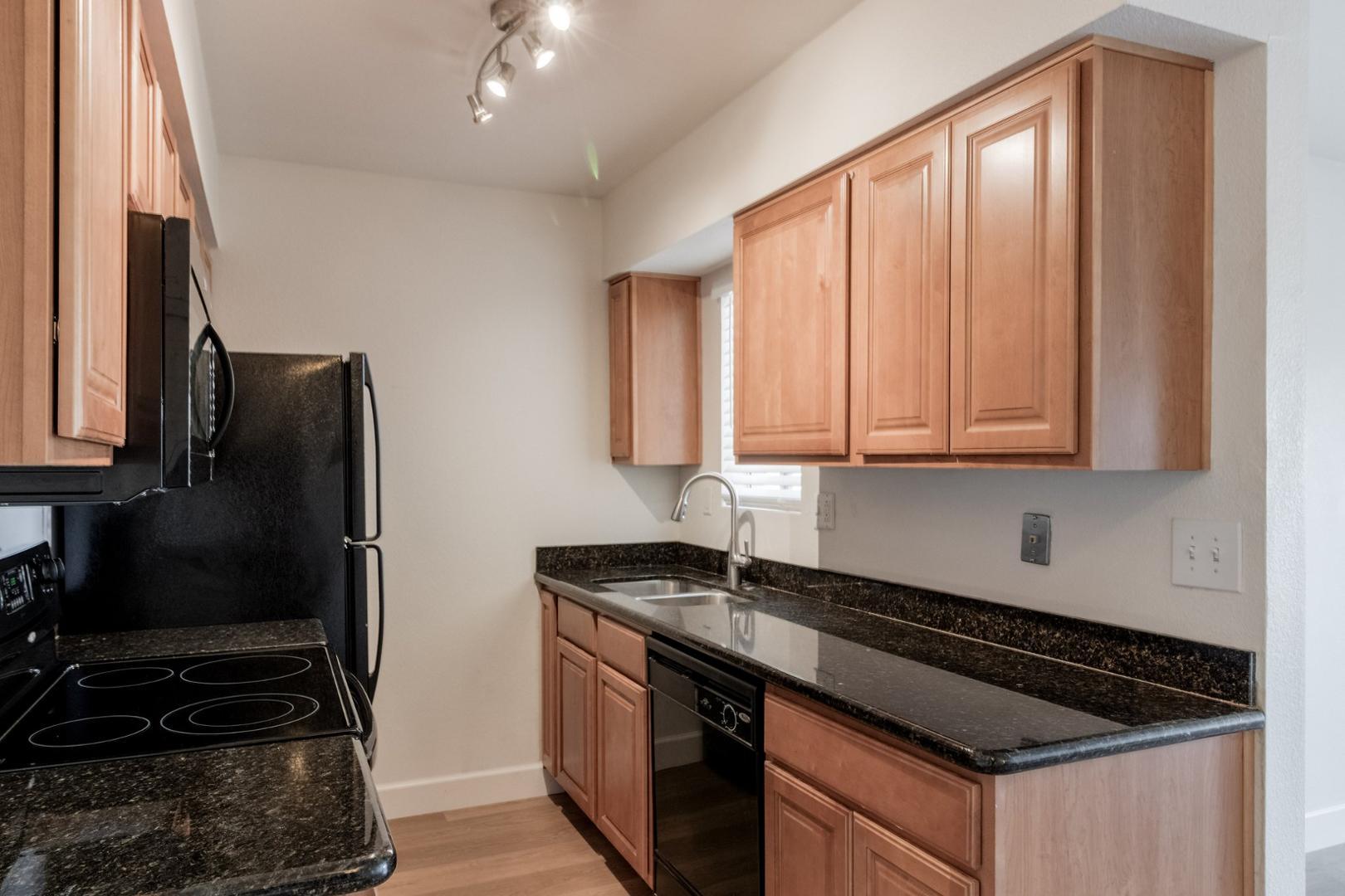 5877 North Granite Reef Road, Unit 2226 Scottsdale, AZ 85250 - Photo 4 of 21 Photo #4