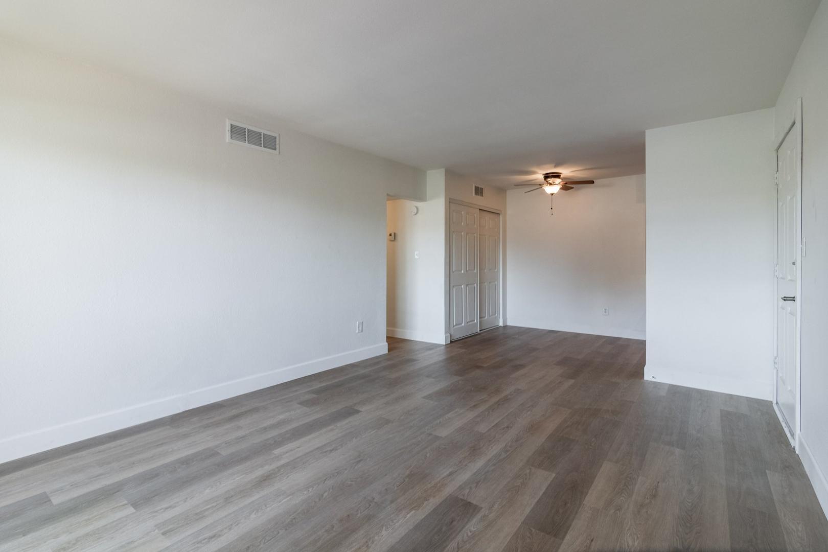 5877 North Granite Reef Road, Unit 2226 Scottsdale, AZ 85250 - Photo 8 of 21 Photo #8