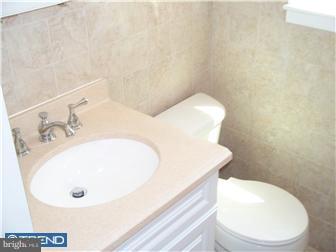 10 Overton Road Hamilton Square, NJ 08690 - Photo 7 of 10 Bathroom