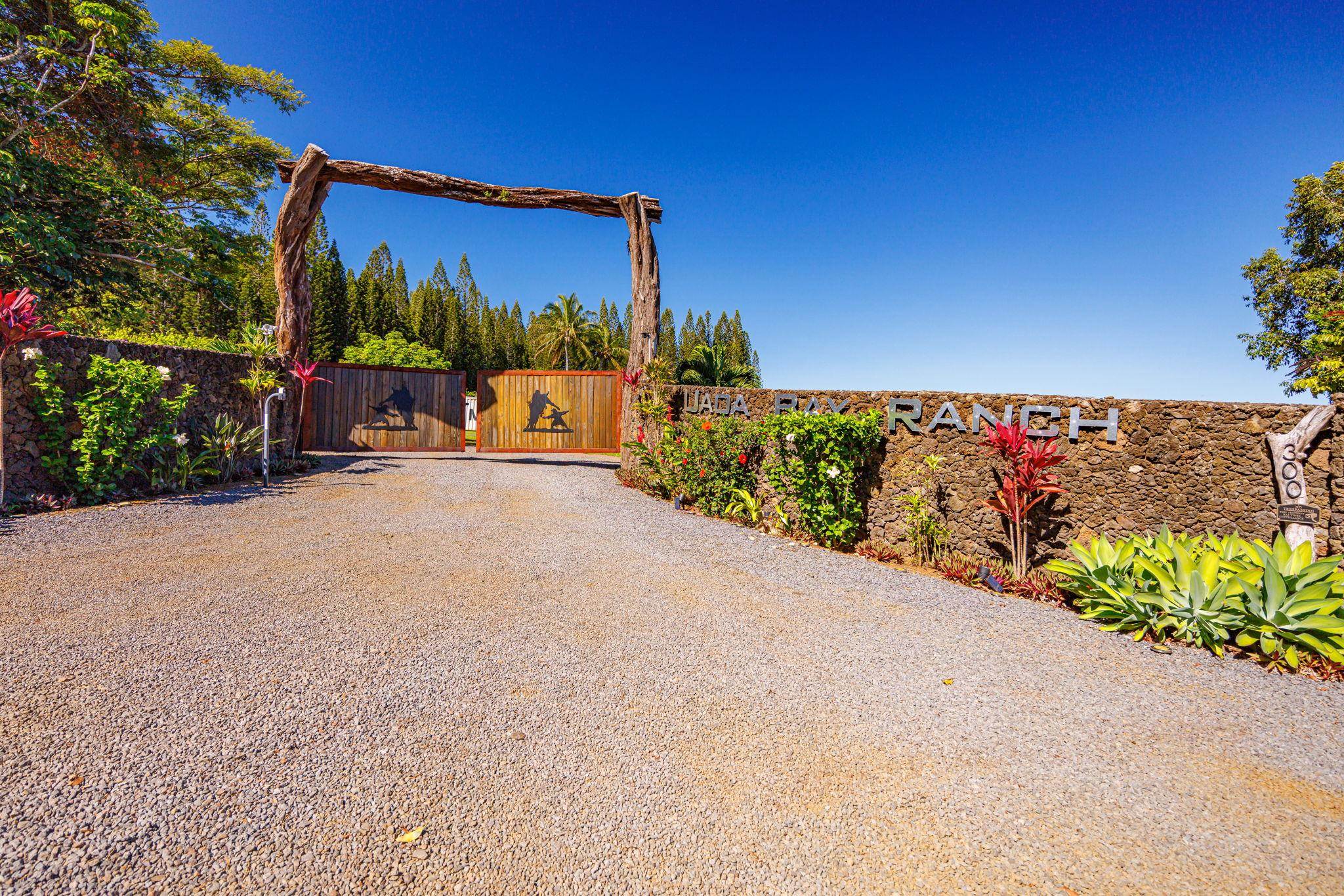 300 Mehana Road, Unit B Haiku, HI 96708 - Photo 16 of 46