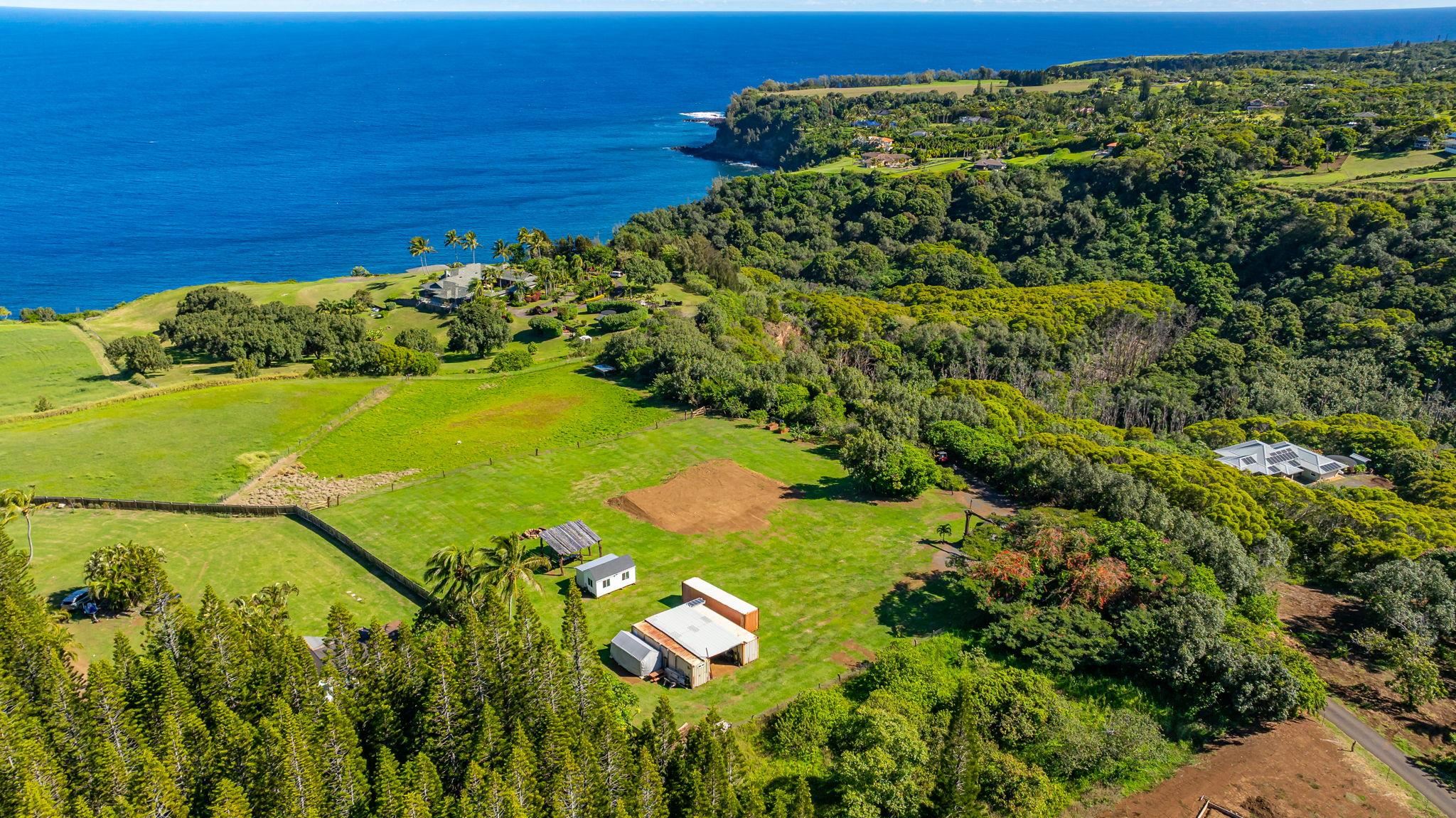 300 Mehana Road, Unit B Haiku, HI 96708 - Photo 30 of 46