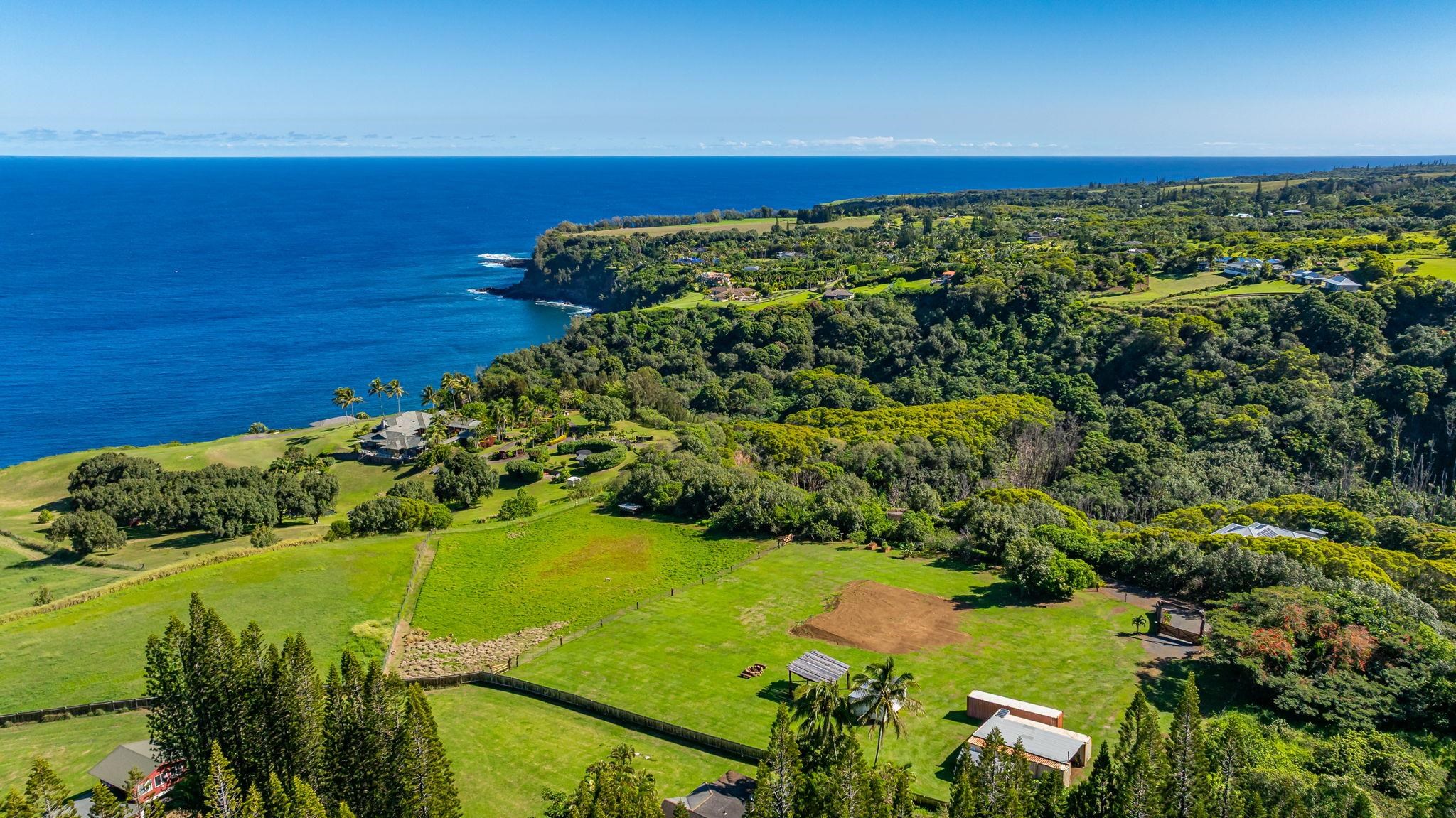 300 Mehana Road, Unit B Haiku, HI 96708 - Photo 3 of 46