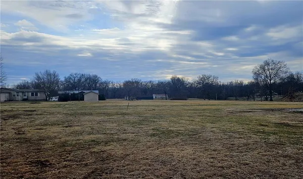 $29,000 | 601-603 Vogt Street, Urich, MO 64788
