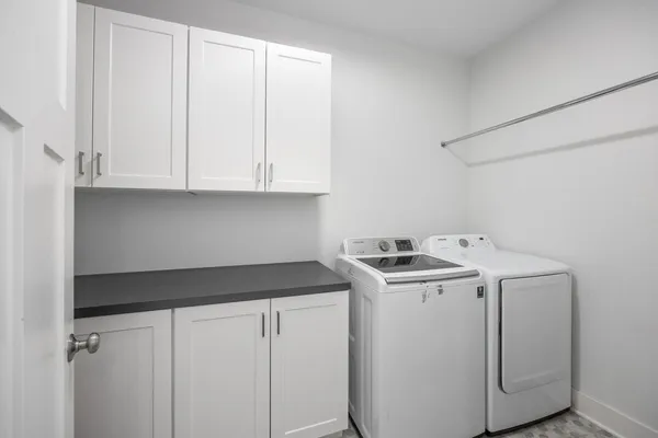 $784,900 | 8106 Shenandoah Lane, Howard City, MI 49329