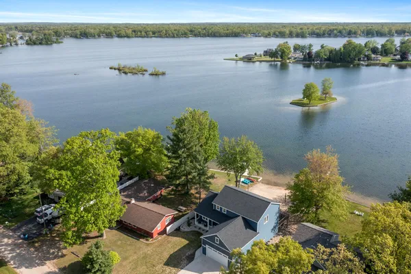 $784,900 | 8106 Shenandoah Lane, Howard City, MI 49329