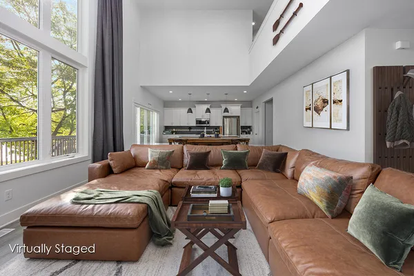 $784,900 | 8106 Shenandoah Lane, Howard City, MI 49329