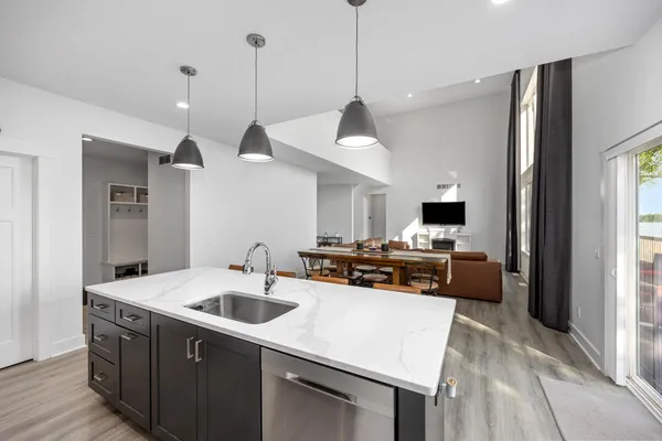 $784,900 | 8106 Shenandoah Lane, Howard City, MI 49329