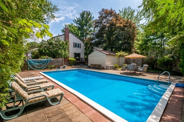 14 Carroll Road Woburn, MA 01801 - Photo 6 of 30