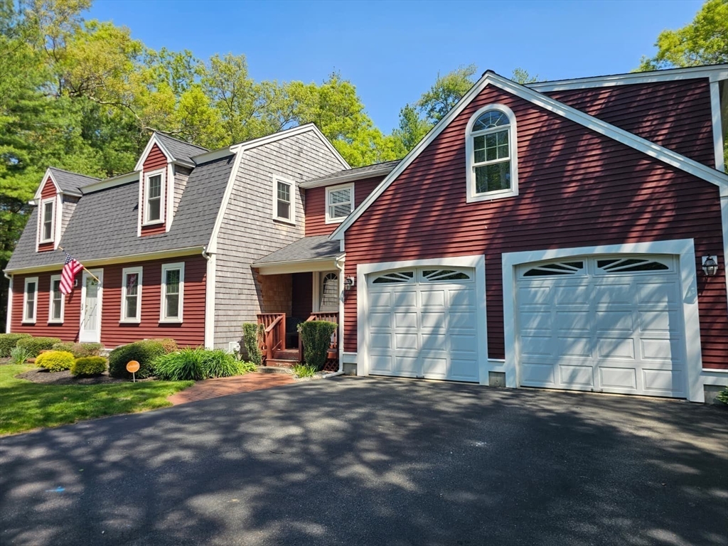 2 Center Hill Road Pembroke, MA 02359 - Photo 2 of 38
