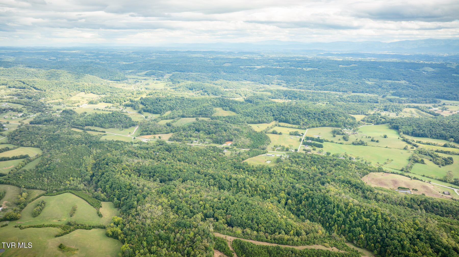 6245 Baileyton Road Greeneville, TN 37745 - Photo 13 of 41 112