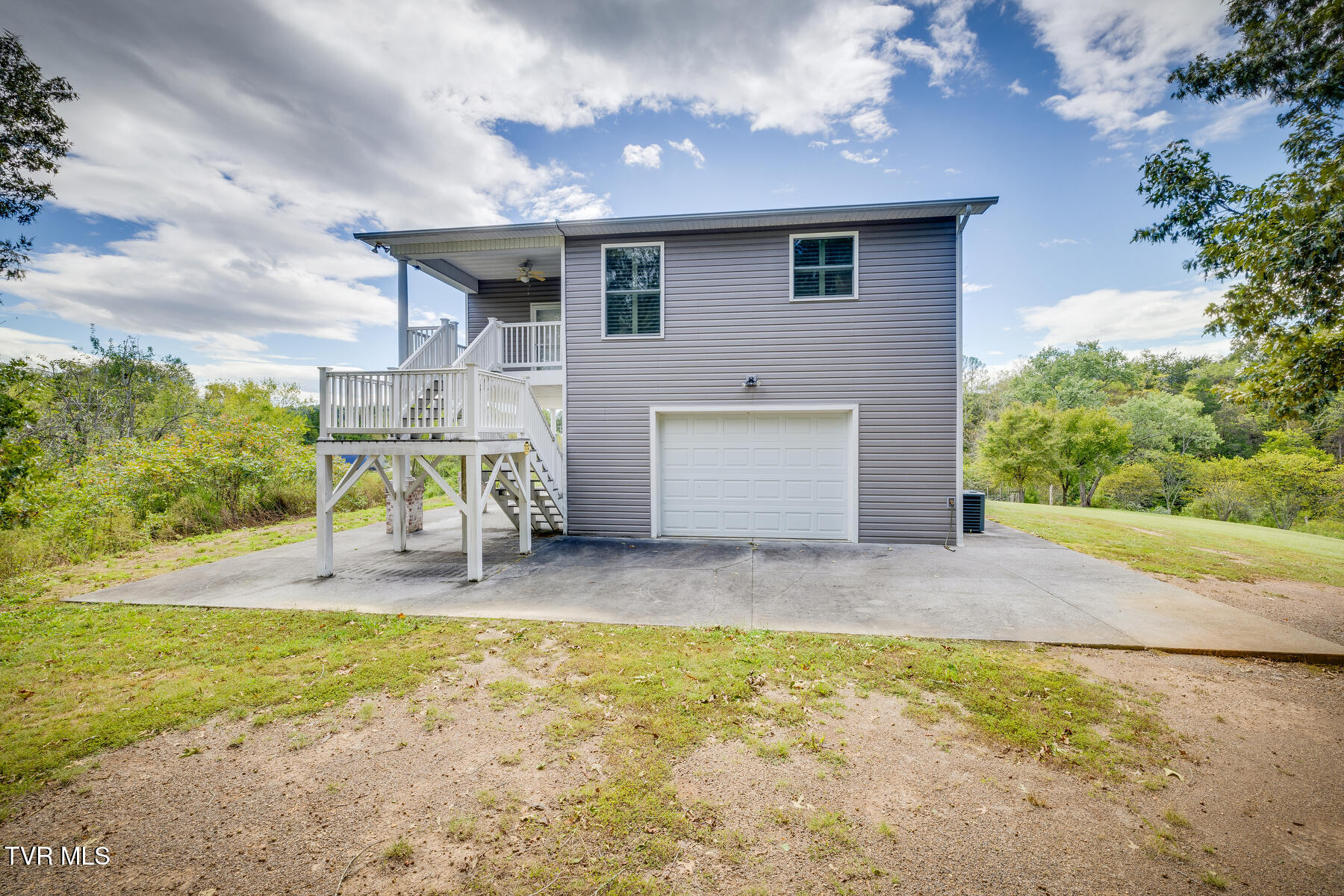 6245 Baileyton Road Greeneville, TN 37745 - Photo 19 of 41 003