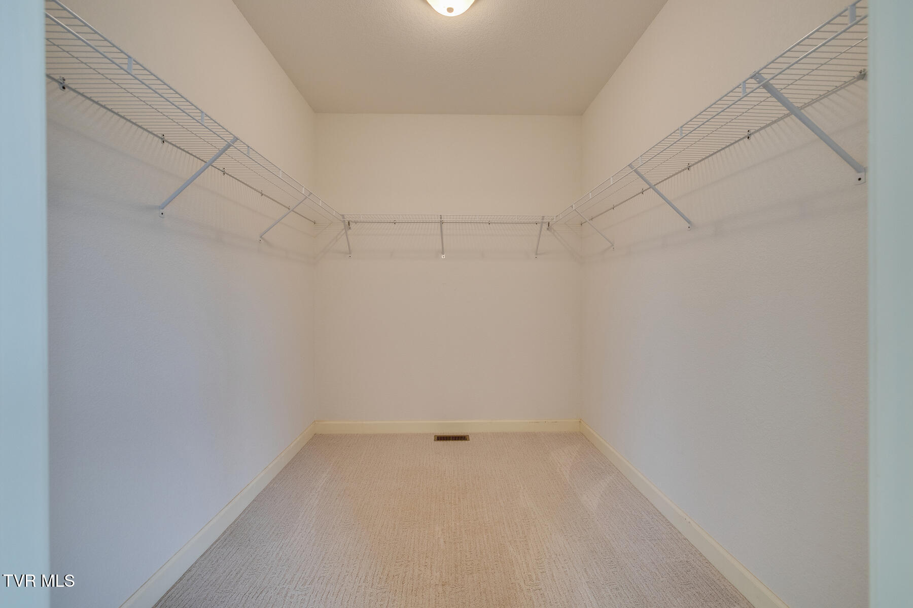 6245 Baileyton Road Greeneville, TN 37745 - Photo 31 of 41 015