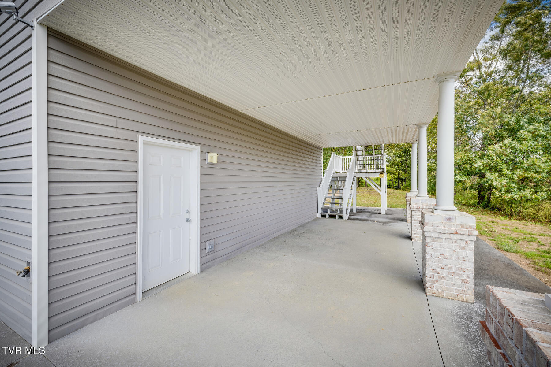 6245 Baileyton Road Greeneville, TN 37745 - Photo 34 of 41 018