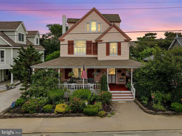$2,875,000 | 109 Centre Street, Beach Haven, NJ 08008
