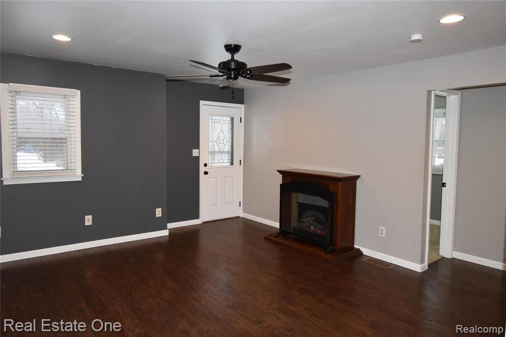 4195 Demode Road Holly, MI 48442 - Photo 5 of 58 Gallery Image 5
