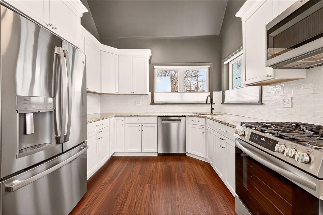 78 Sanford Street Rochester, NY 14620 - Photo 19 of 35