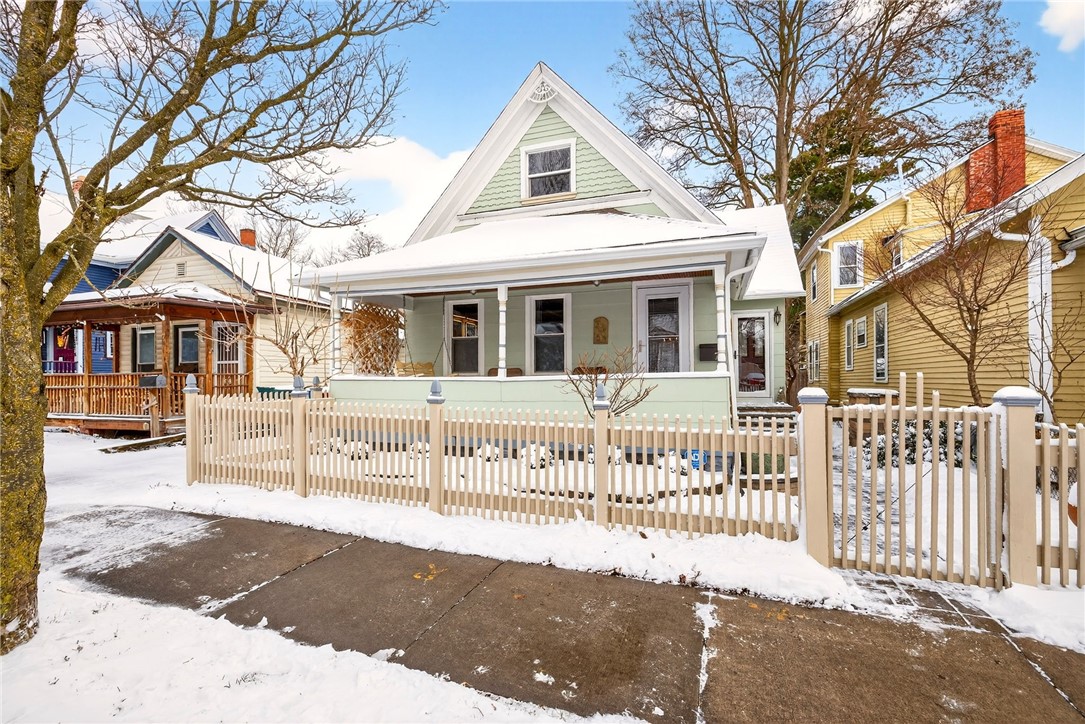 78 Sanford Street Rochester, NY 14620 - Photo 2 of 35