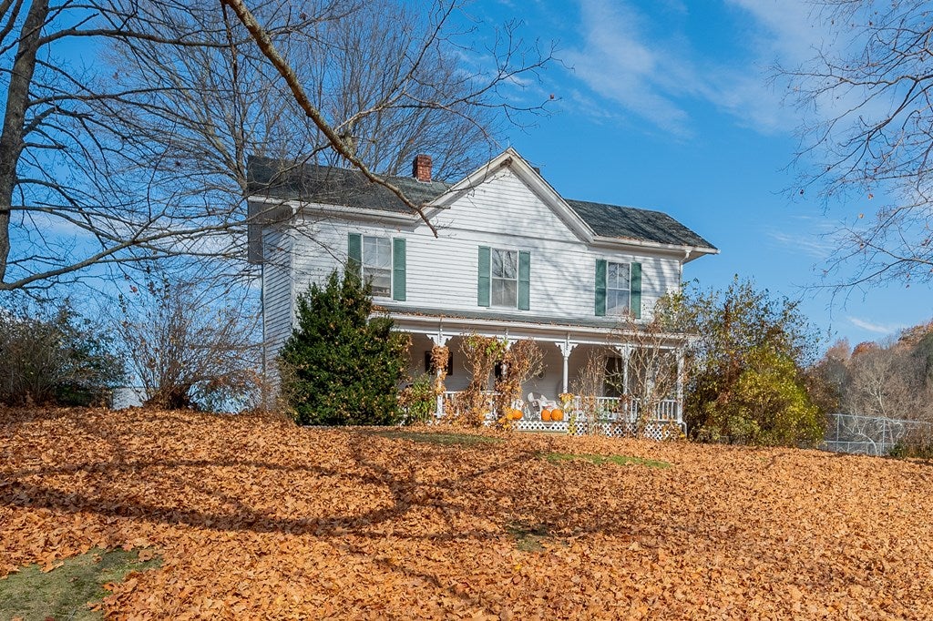 4567 Waddletown Road Bland, VA 24315 - Photo 3 of 65 Gallery Image 3