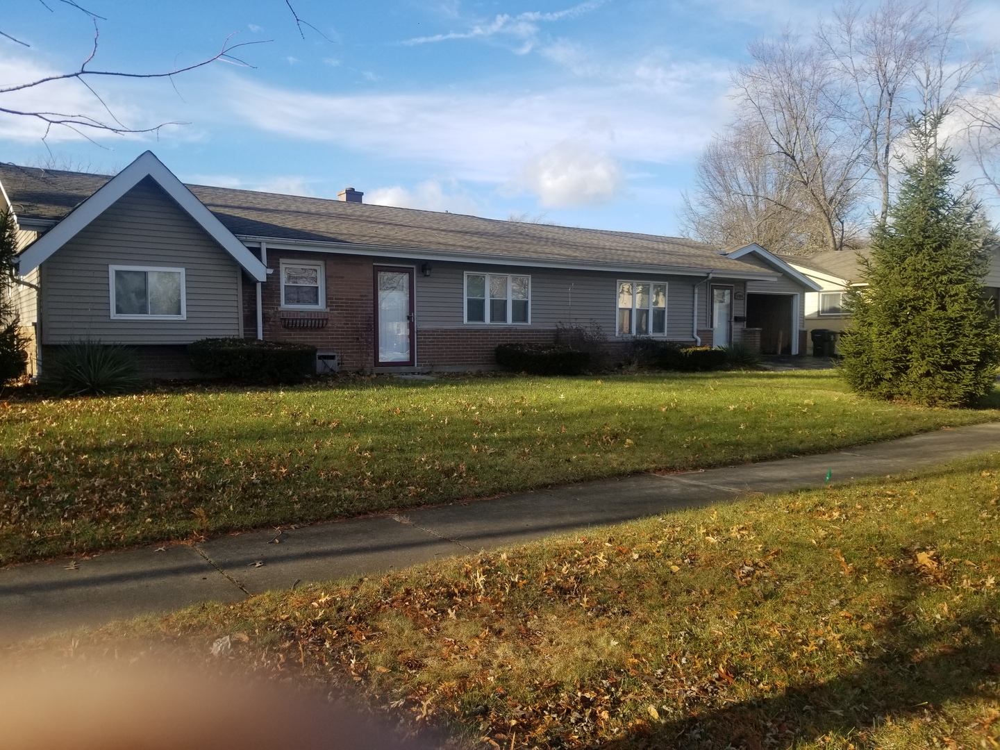 18906 Kings Road Homewood, IL 60430 - Photo 1 of 17
