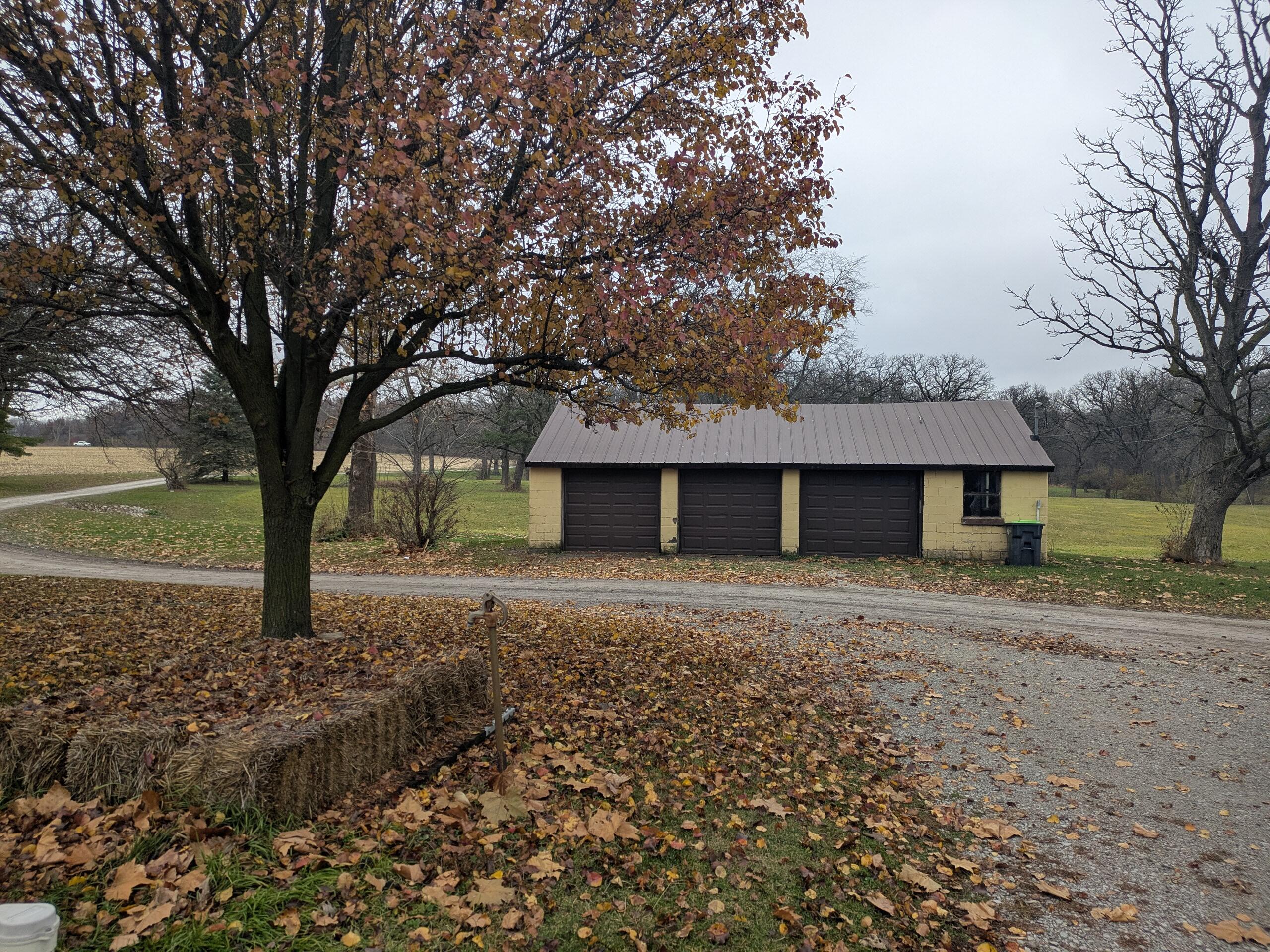 15605 West 185th Avenue Lowell, IN 46356 - Photo 2 of 54 2560x1920