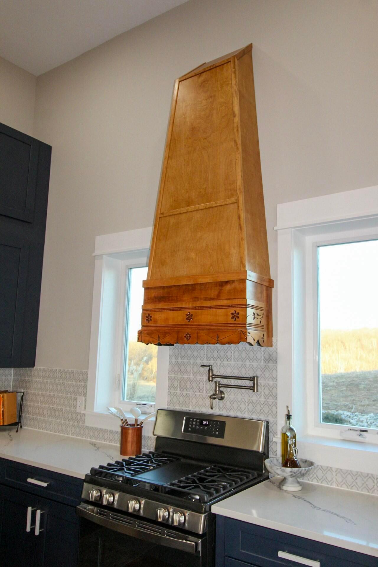 2552 Clearcreek Road Southwest Lancaster, OH 43130 - Photo 69 of 84 Range Hood
