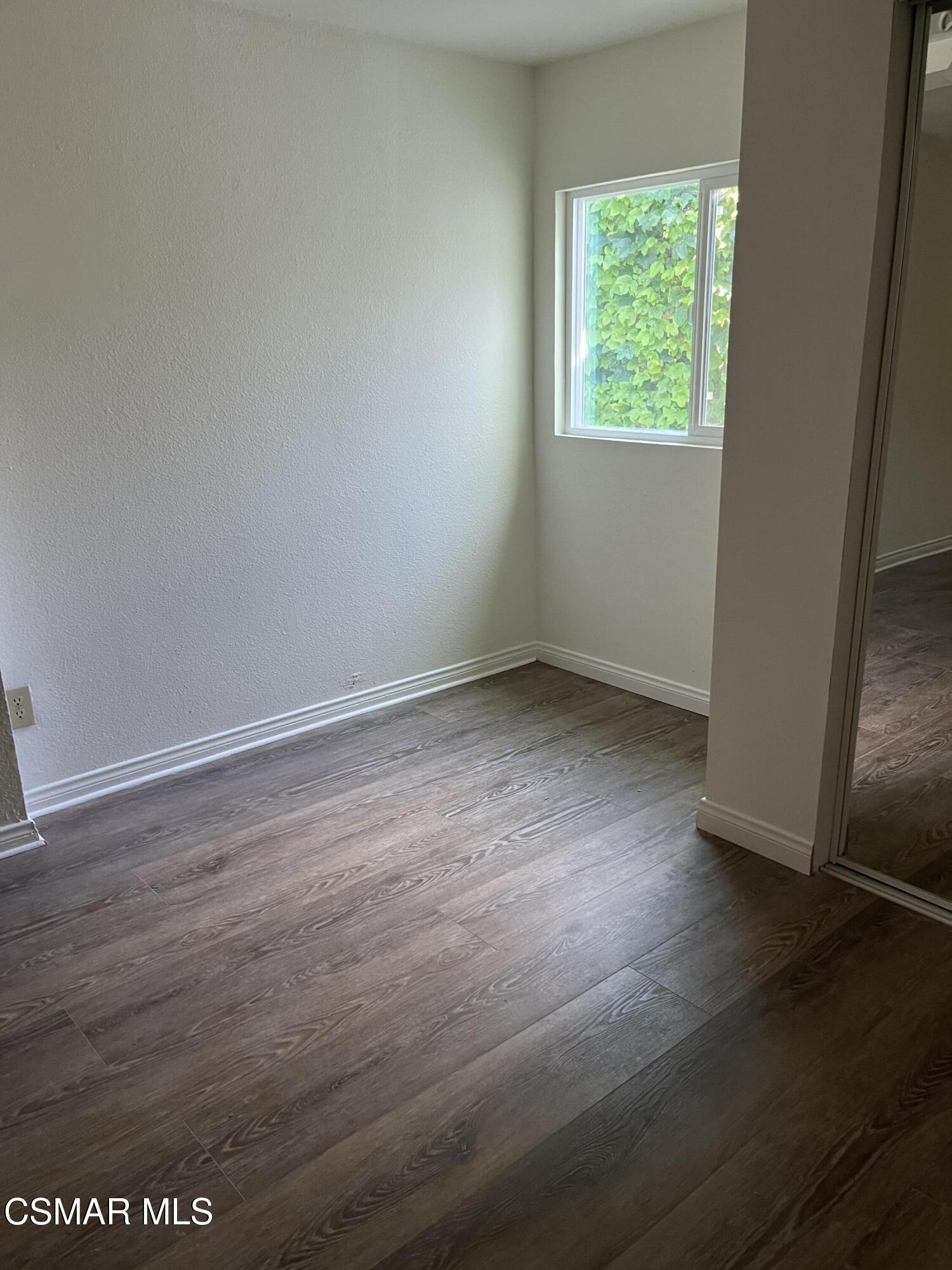 4484 Apricot Road Simi Valley, CA 93063 - Photo 12 of 24 Apricot First Bedroom