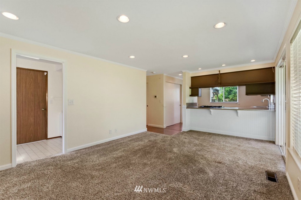 2521 181st Place Southeast Bothell, WA 98012 - Photo 8 of 19 Gallery Image 8