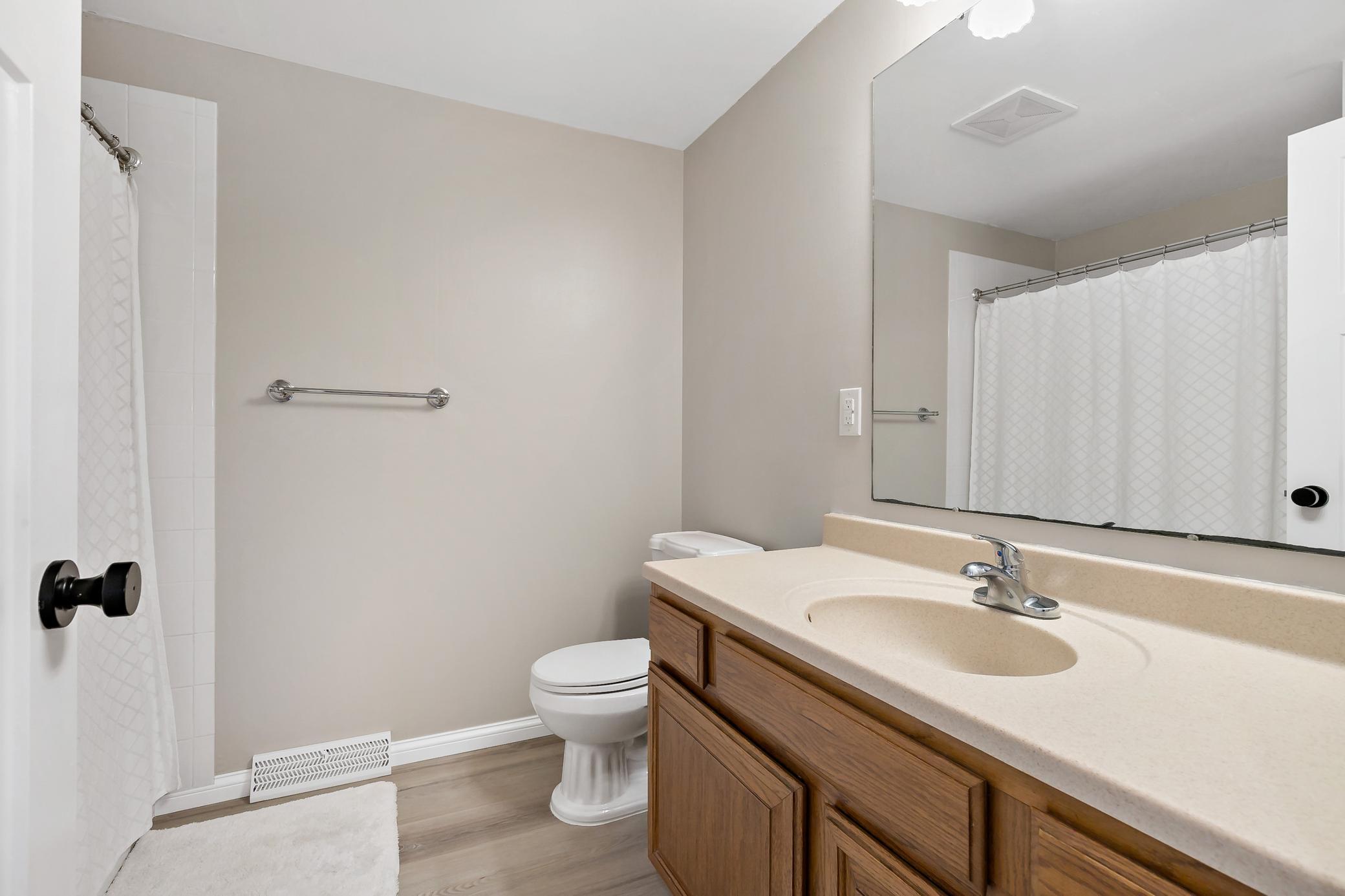 1933 Davis Court Shakopee, MN 55379 - Photo 22 of 59