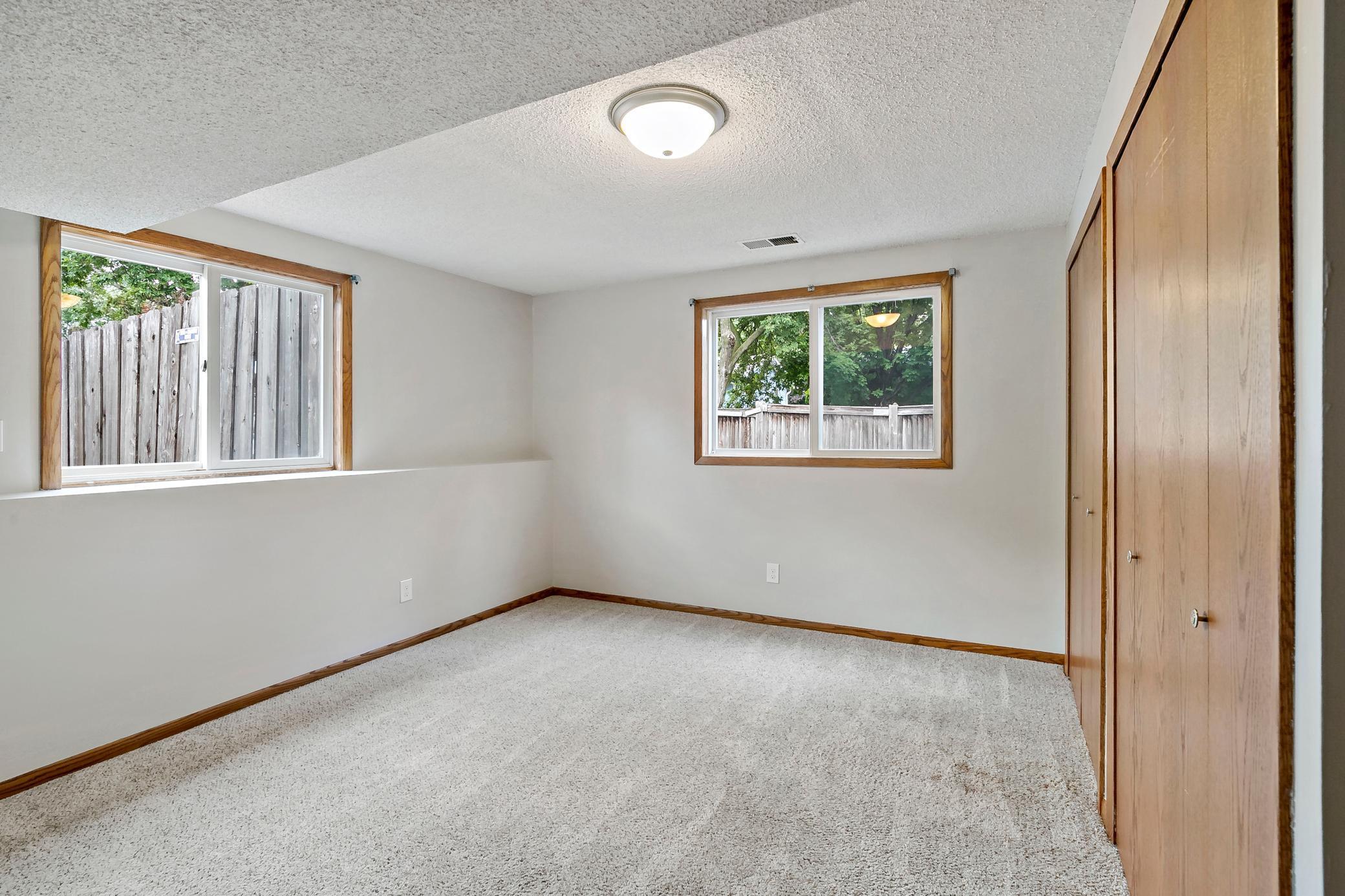 1933 Davis Court Shakopee, MN 55379 - Photo 40 of 59