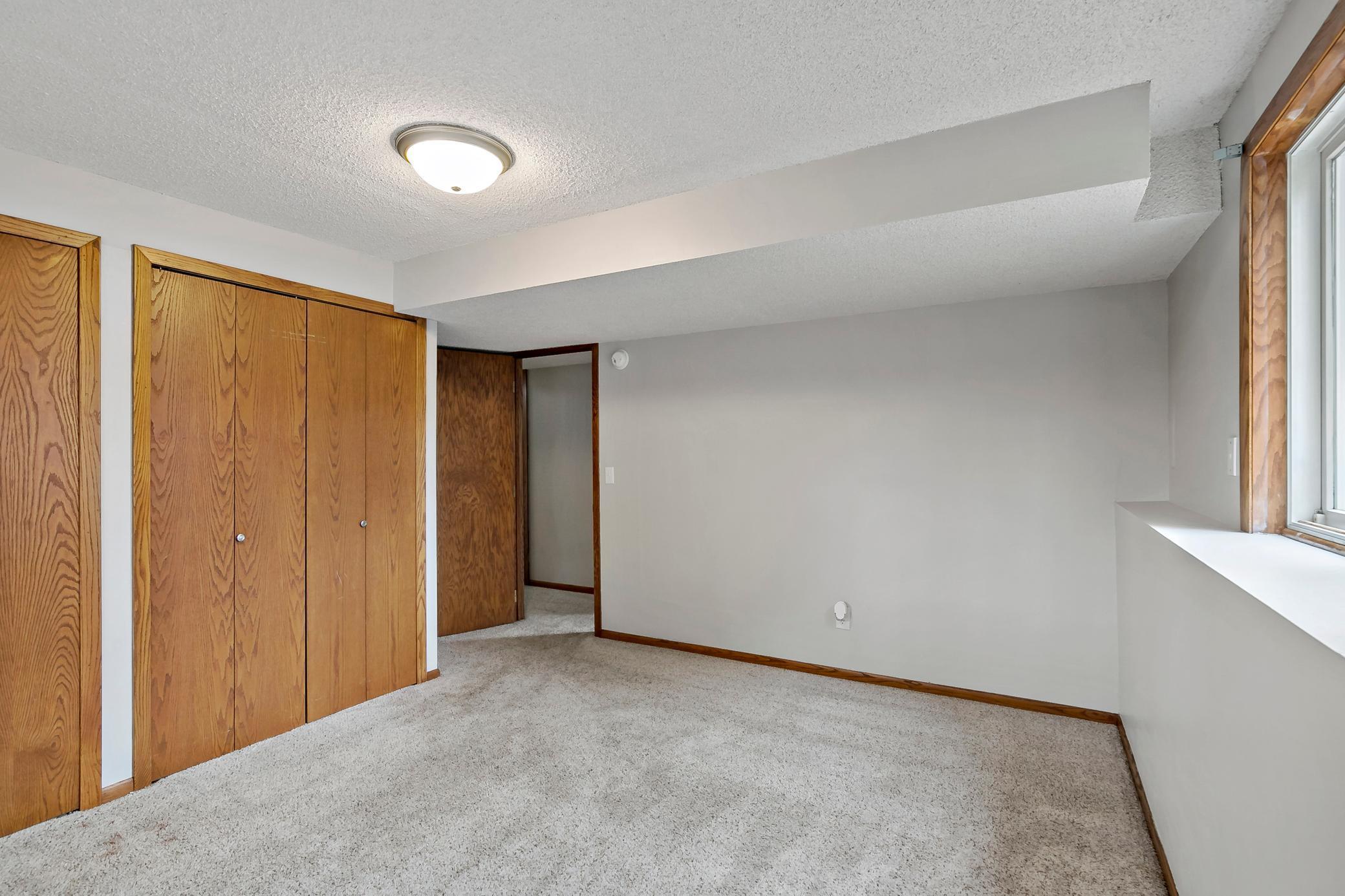 1933 Davis Court Shakopee, MN 55379 - Photo 41 of 59