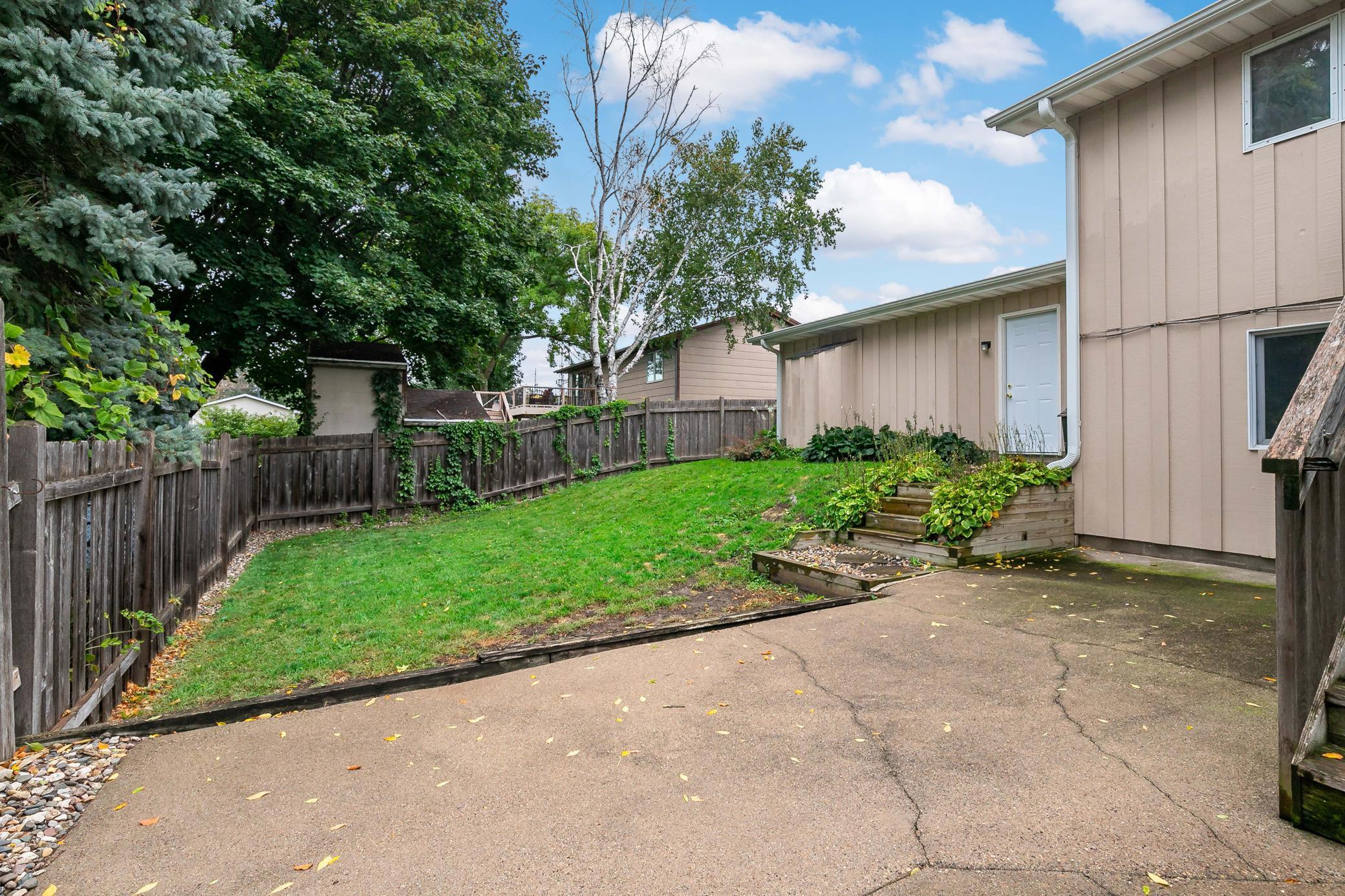 1933 Davis Court Shakopee, MN 55379 - Photo 58 of 59