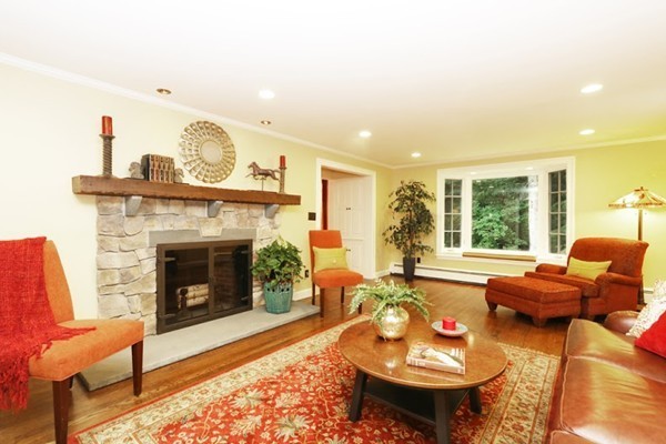75 Wagon Road Westwood, MA 02090 - Photo 3 of 26 Gallery Image 3