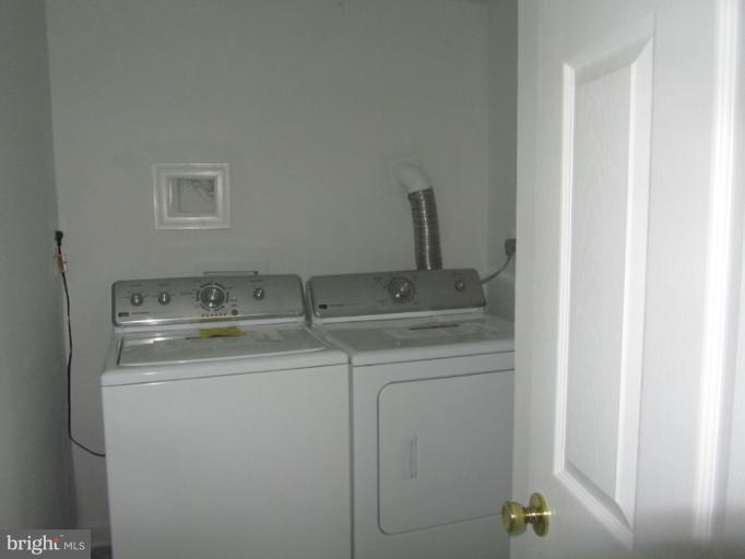 17101 Livingston Road Accokeek, MD 20607 - Photo 14 of 30 a utility room with dryer and washer