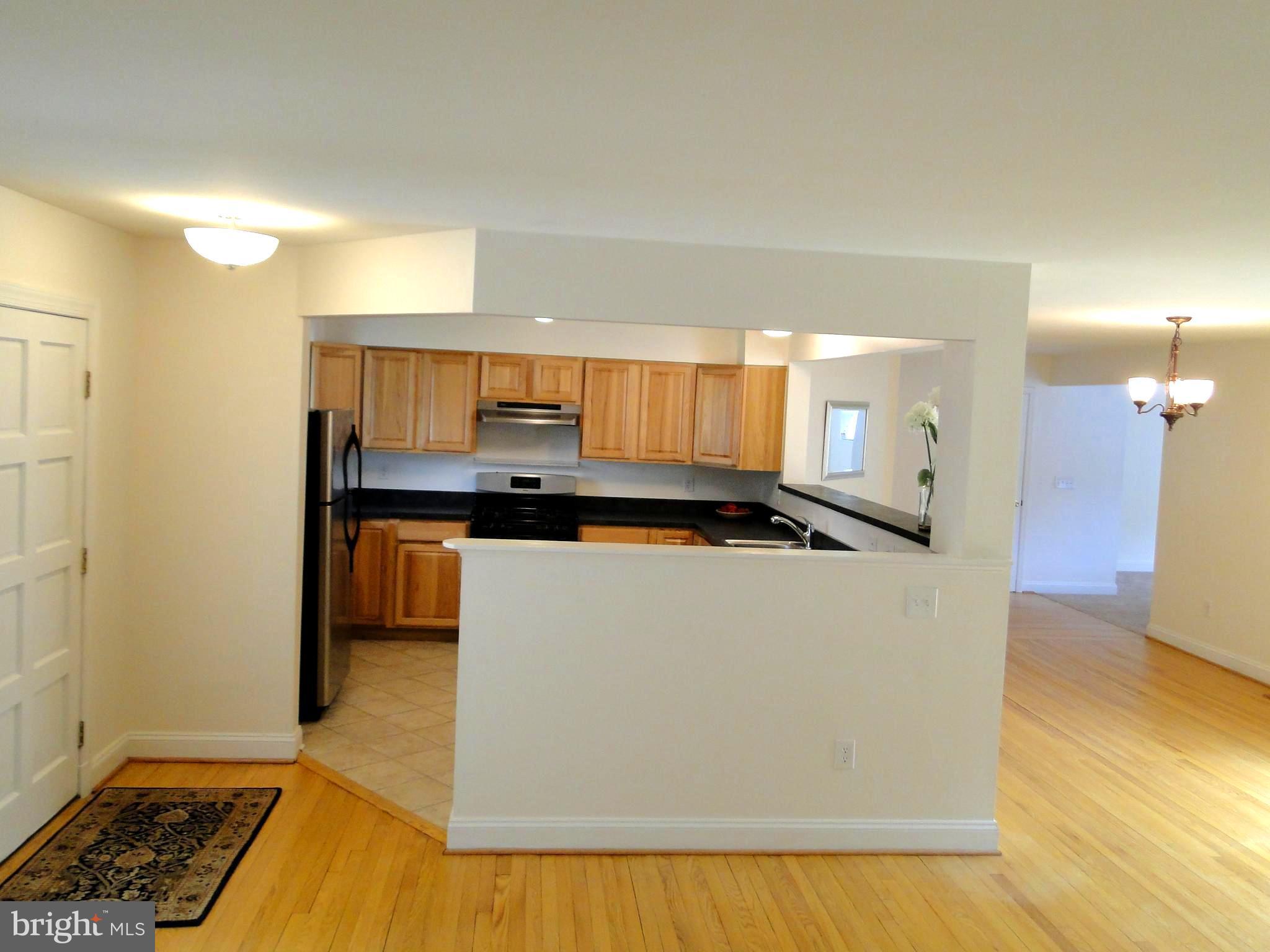 7917 Ruxway Road Baltimore, MD 21204 - Photo 5 of 28 Interior (General)