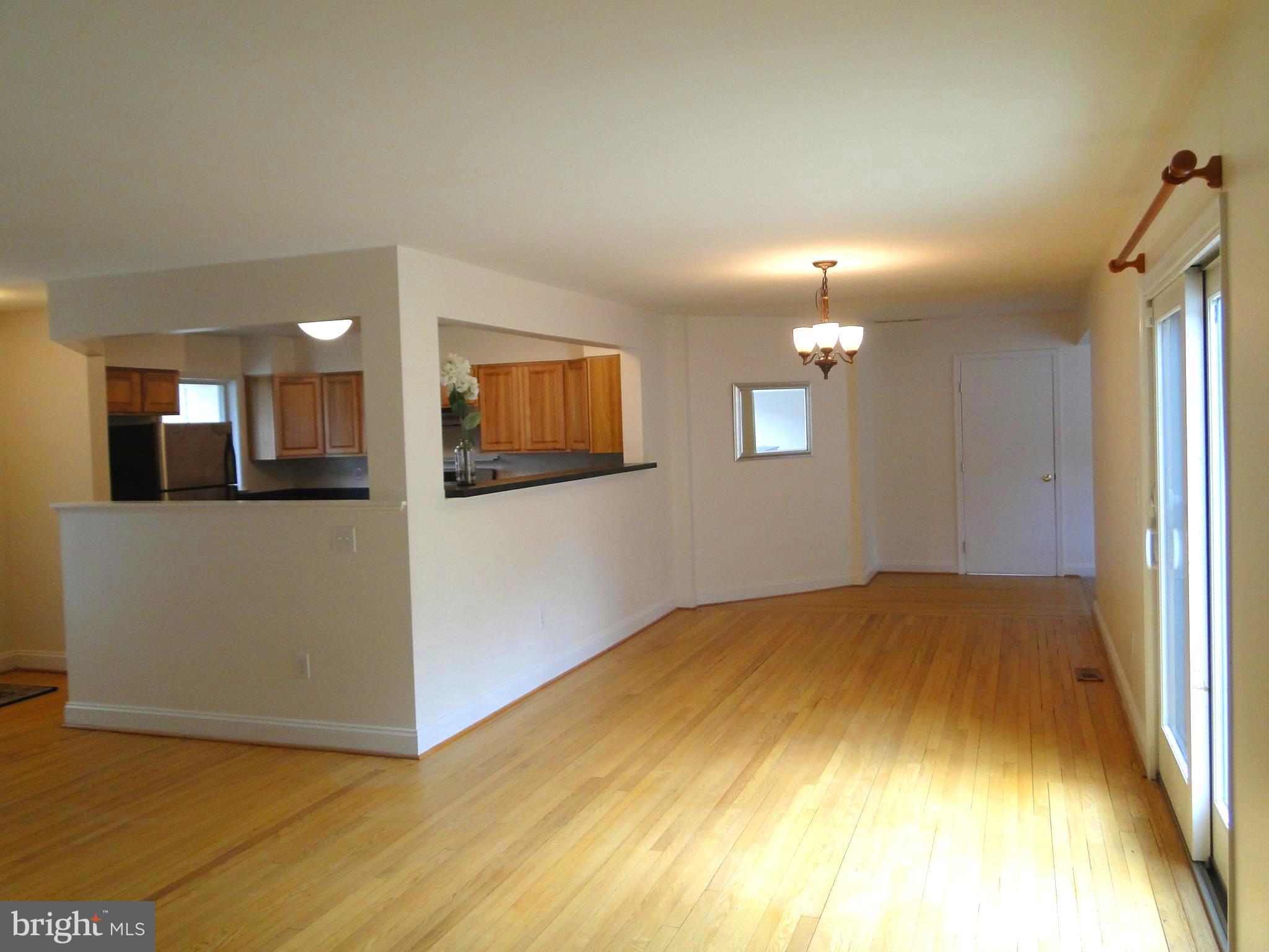 7917 Ruxway Road Baltimore, MD 21204 - Photo 7 of 28 Interior (General)