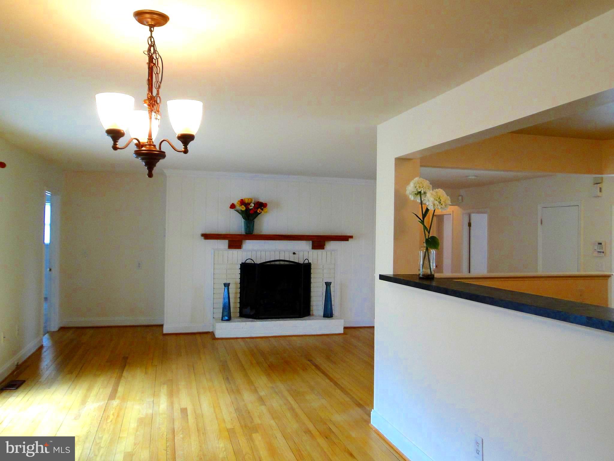 7917 Ruxway Road Baltimore, MD 21204 - Photo 9 of 28 Interior (General)