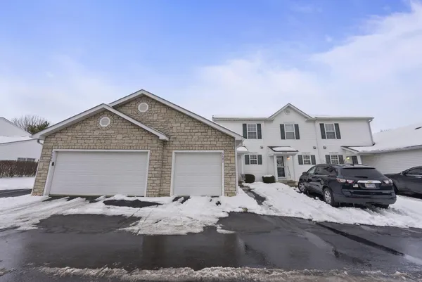$194,000 | 6682 Lagrange Drive, Unit 48B, Canal Winchester, OH 43110