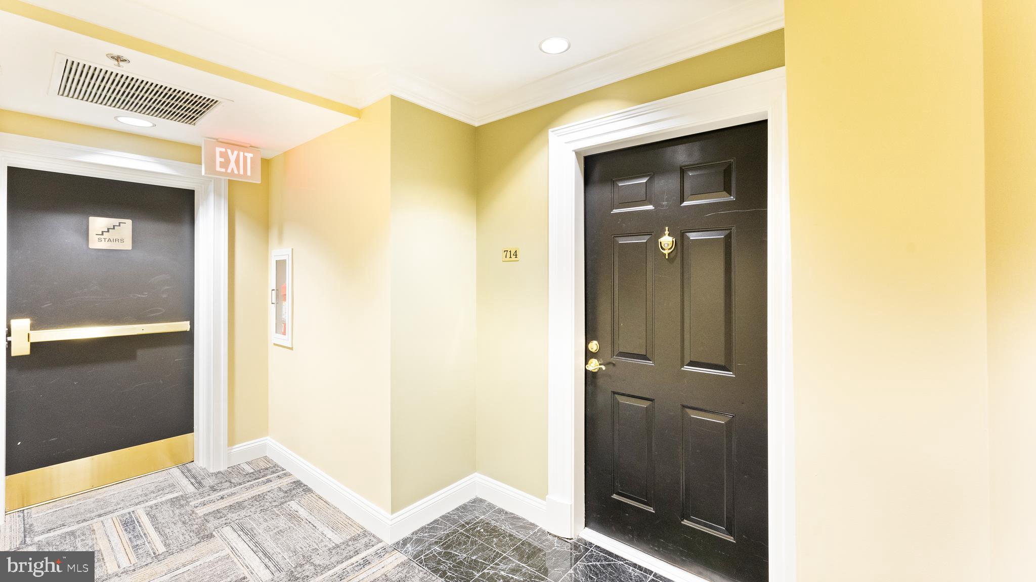 485 Harbor Side Street Woodbridge, VA 22191 - Photo 4 of 42