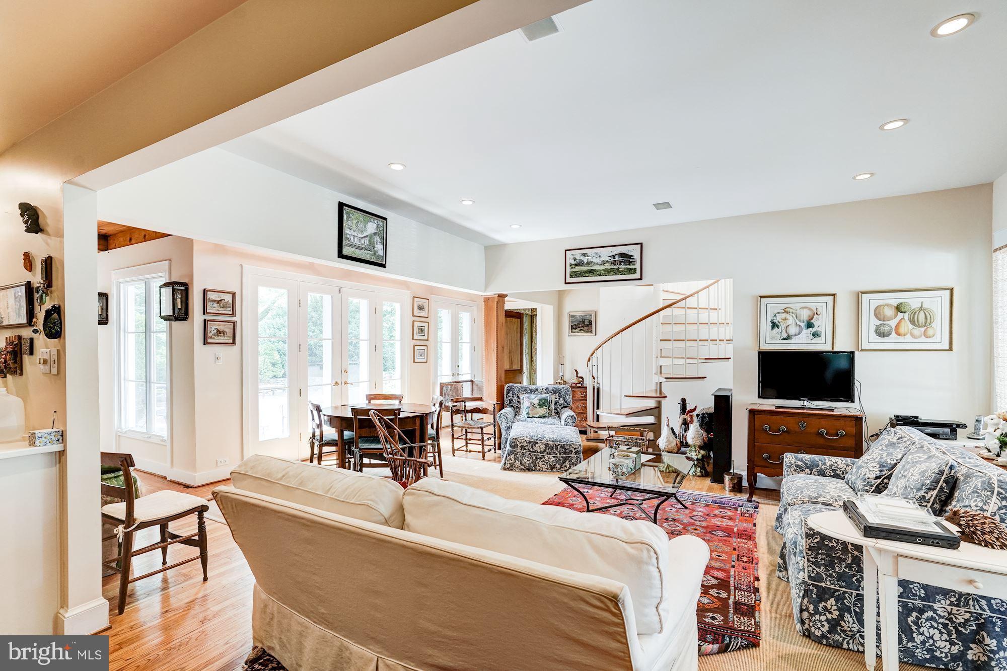 1327 Rokeby Road Upperville, VA 20184 - Photo 13 of 76 Family room - dining room
