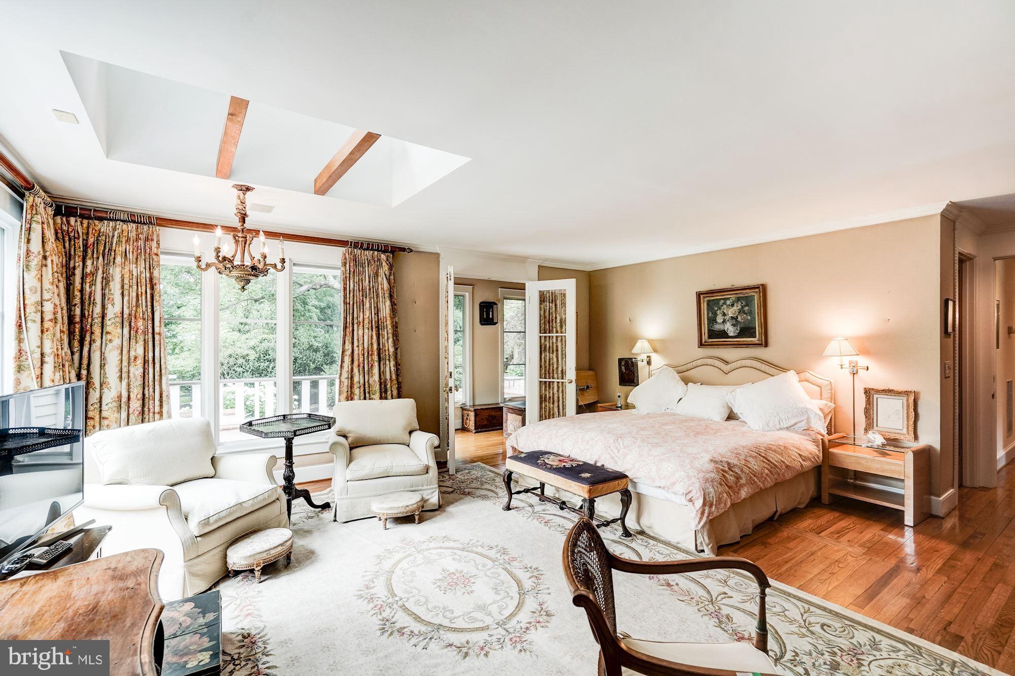 1327 Rokeby Road Upperville, VA 20184 - Photo 24 of 76 Skylight & windows let in light!