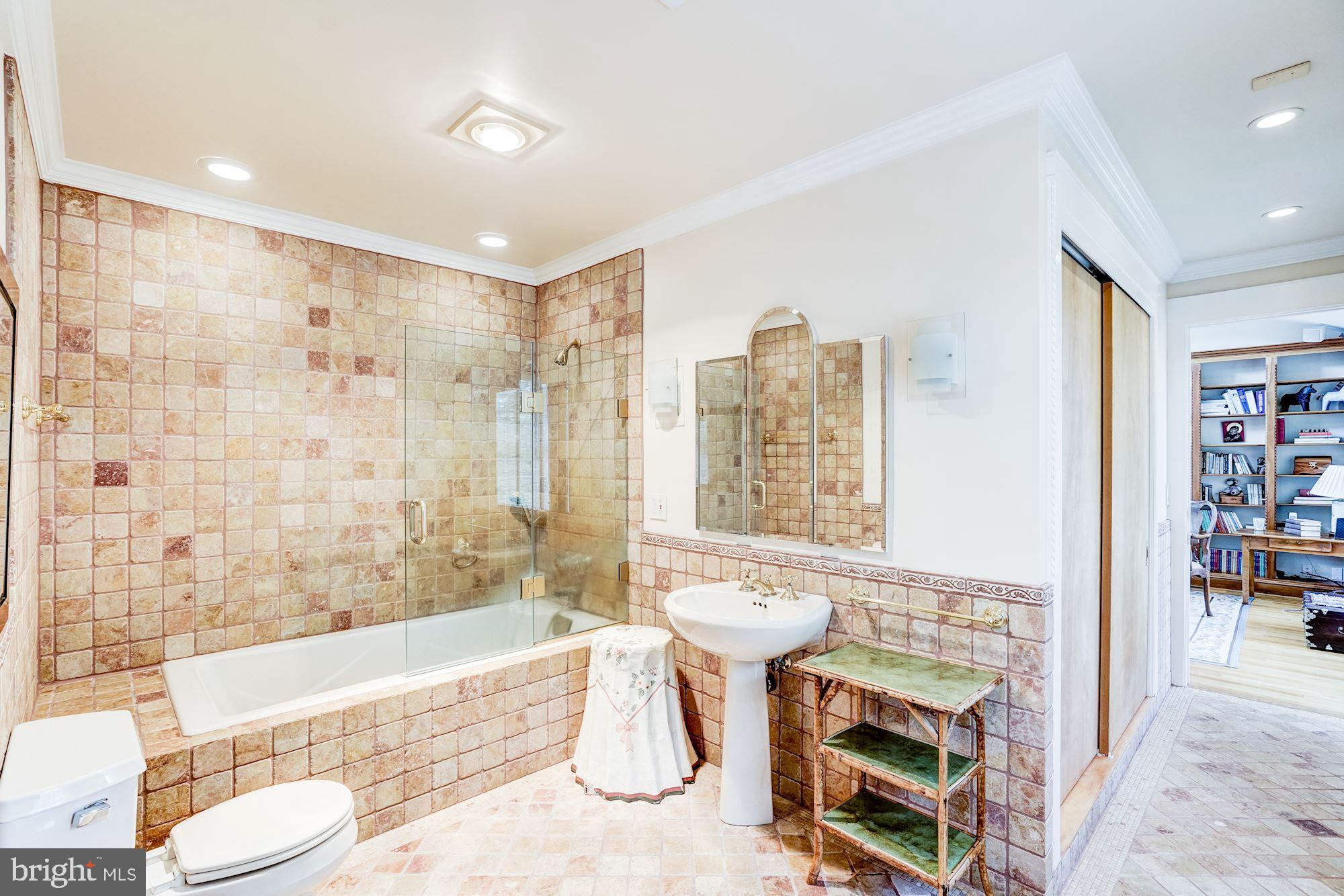 1327 Rokeby Road Upperville, VA 20184 - Photo 33 of 76 Bathroom #5, upper level