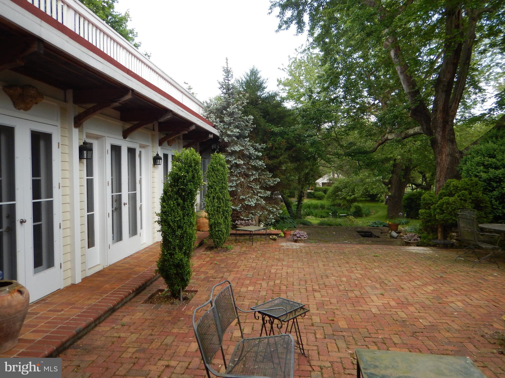 1327 Rokeby Road Upperville, VA 20184 - Photo 50 of 76 Another view of the Courtyard