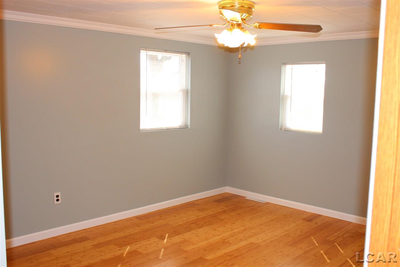 10811 Austin Road Brooklyn, MI 49230 - Photo 16 of 20 31316113-15.JPG