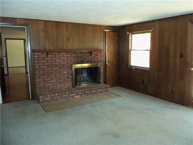 2439 Riviera Drive Anderson, IN 46012 - Photo 3 of 9 Gallery Image 3