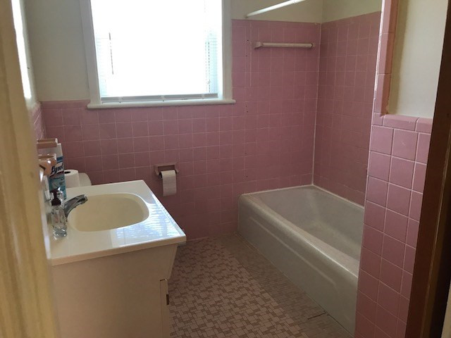 605 West Wards Bridge Road Warsaw, NC 28398 - Photo 10 of 17 Bathroom 2