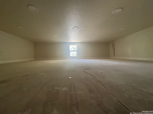 $1,900 | 15727 Cotton Tail Lane, San Antonio, TX 78255