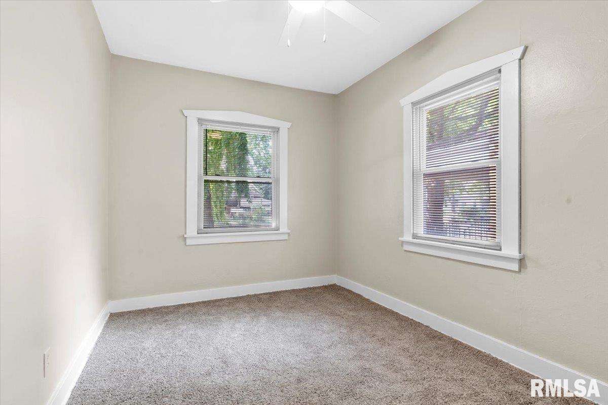 2240 South 10th Street Springfield, IL 62703 - Photo 13 of 19