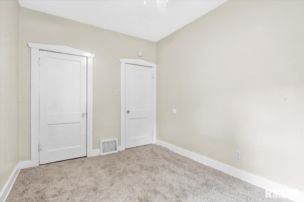 2240 South 10th Street Springfield, IL 62703 - Photo 14 of 19